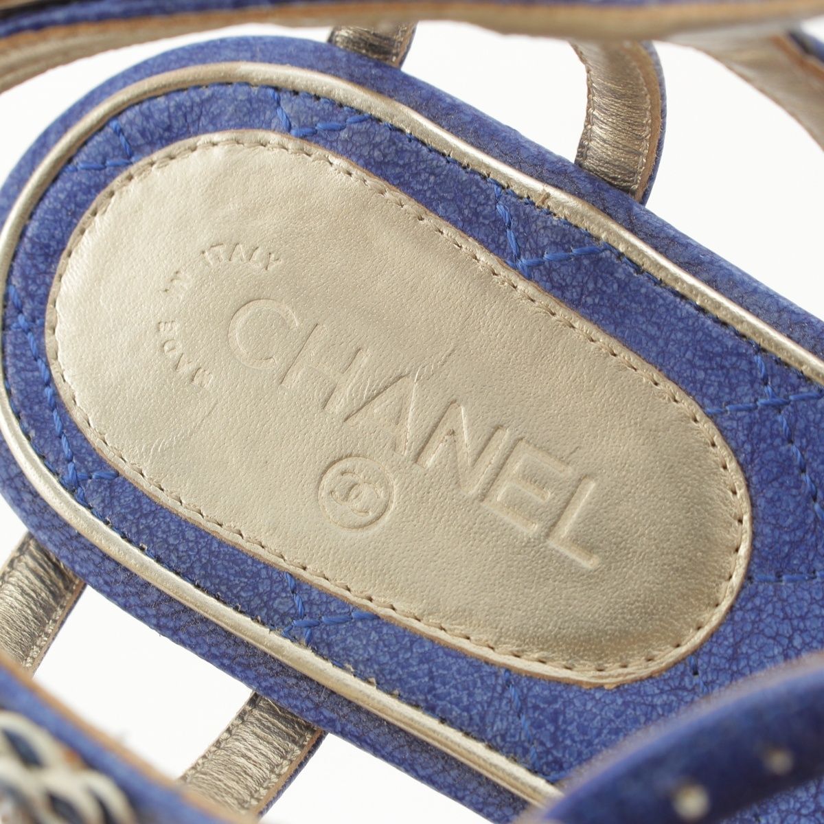 Chanel Leather Pearl CC Logo Camellia Strap Sandals Blue — view 7
