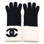 Chanel CC Logo Cashmere Knit Sweater Gloves