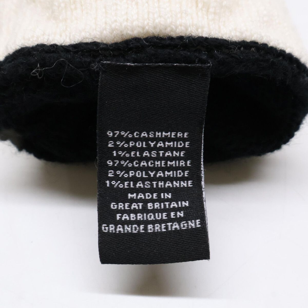 Chanel CC Logo Cashmere Knit Sweater Gloves — view 8