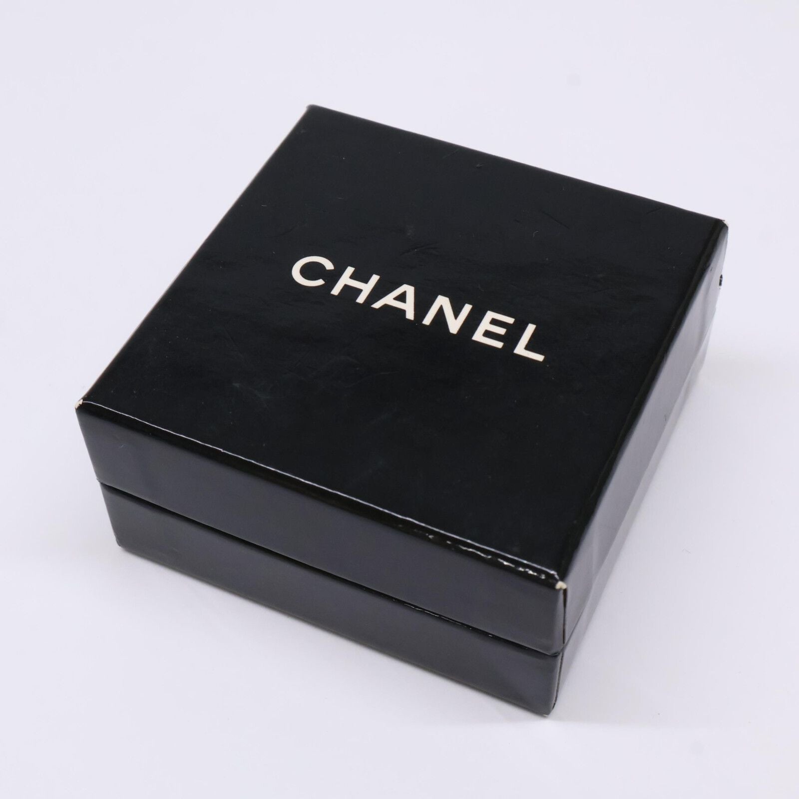 Chanel Imitation Pearl Earring — view 9