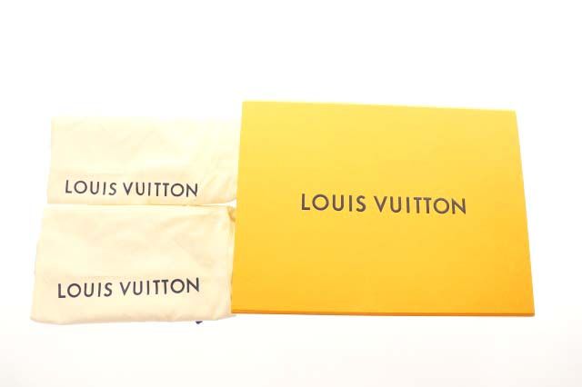 Louis Vuitton Run Away Low Cut Sneakers Black — view 8
