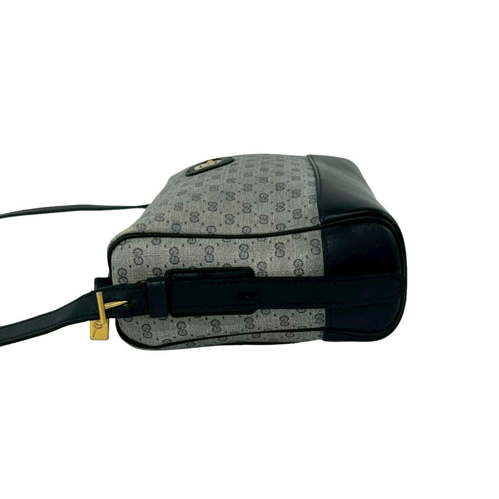 Gucci Vintage Micro GG Logo Leather Shoulder Bag Pochette Navy — view 5
