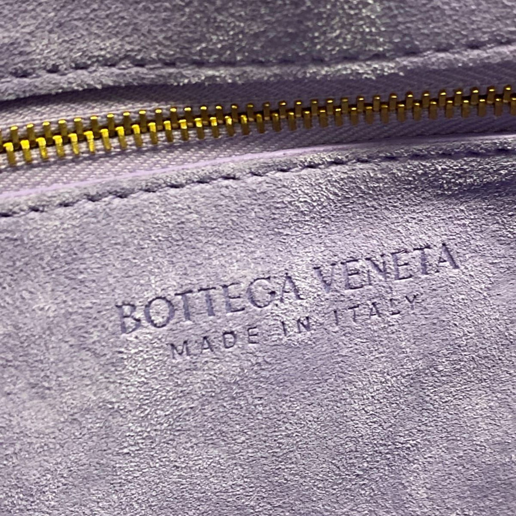 Bottega Veneta Shoulder Bag Cassette Light Purple Leather — view 9