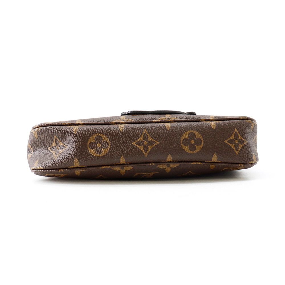 Louis Vuitton Pouch Monogram Panda LV TM Pochette Accessoire Takashi Murakami — view 3