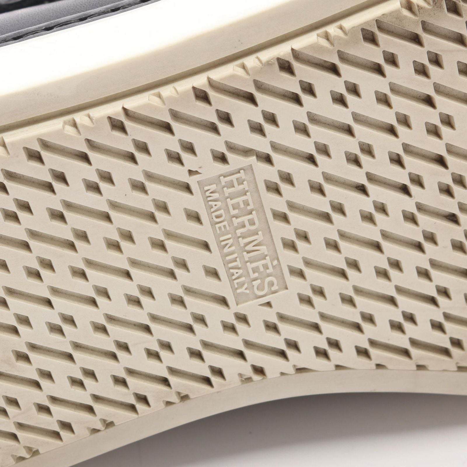 Hermes Sneakers Lenox Collier de Chien Studsbelt Leather — view 6