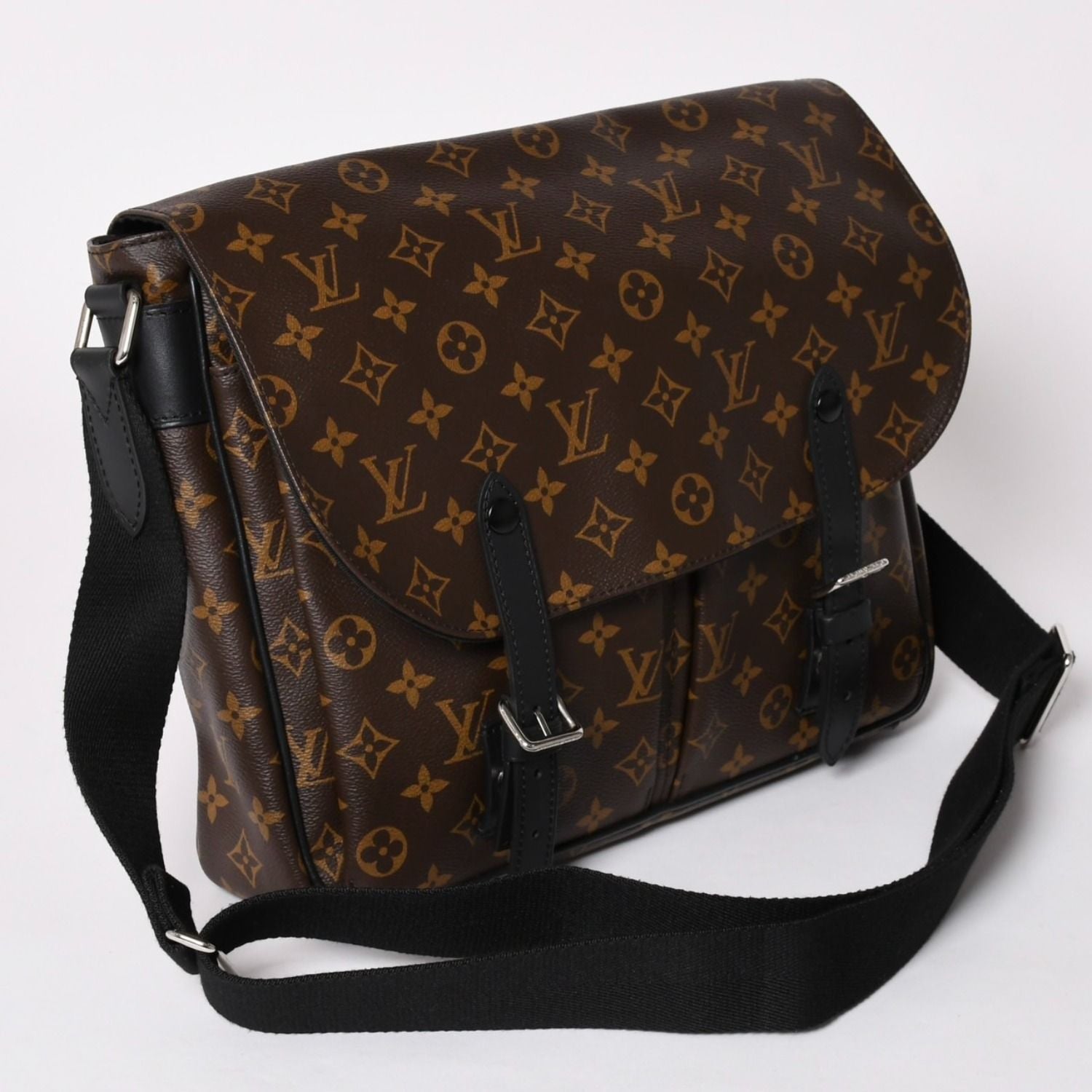 Louis Vuitton Christopher Messenger Bag Monogram Macassar Leather Brown — view 3