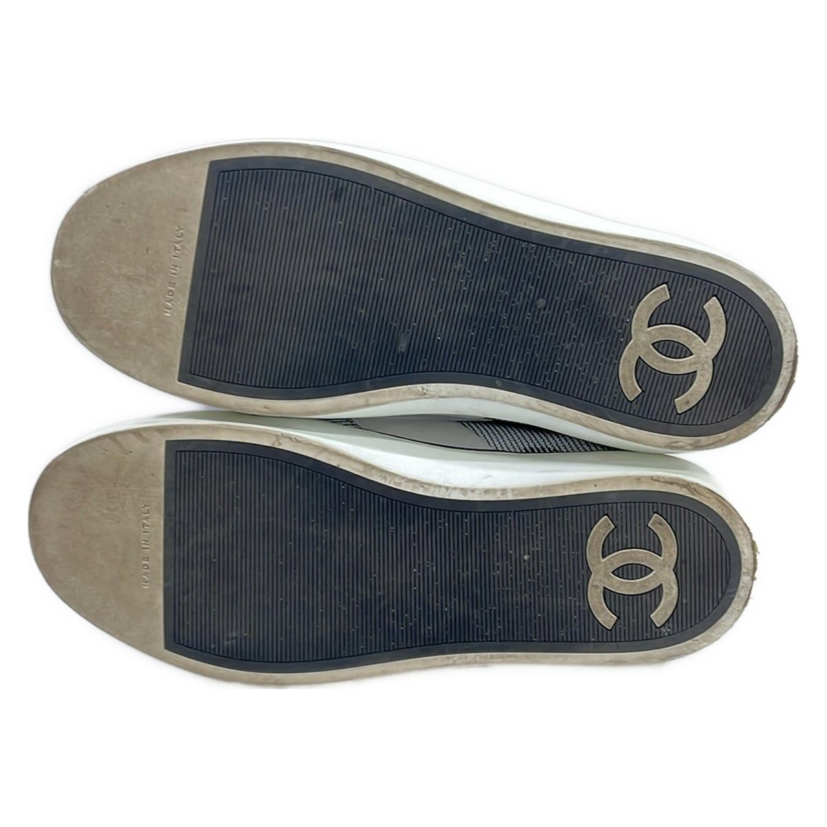 Chanel Sneakers 36 White Black Slip Ons CC Logo Leather — view 4