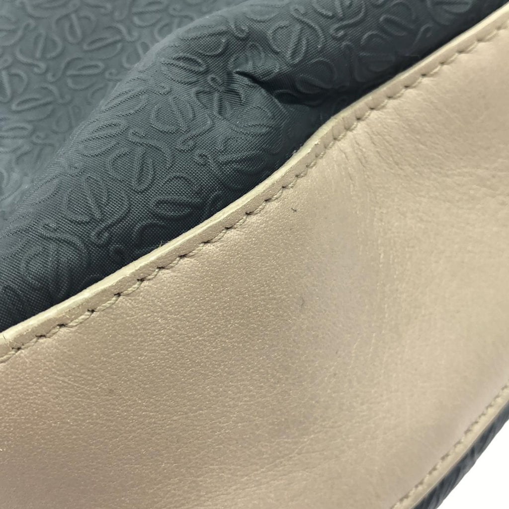 Loewe Vintage Shoulder — view 5