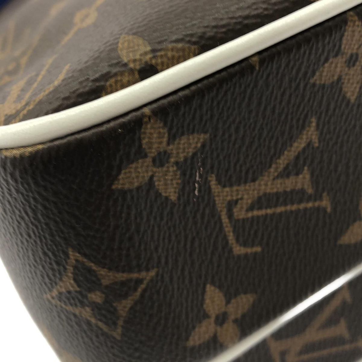 Louis Vuitton Monogram Nile Messenger Shoulder — view 3
