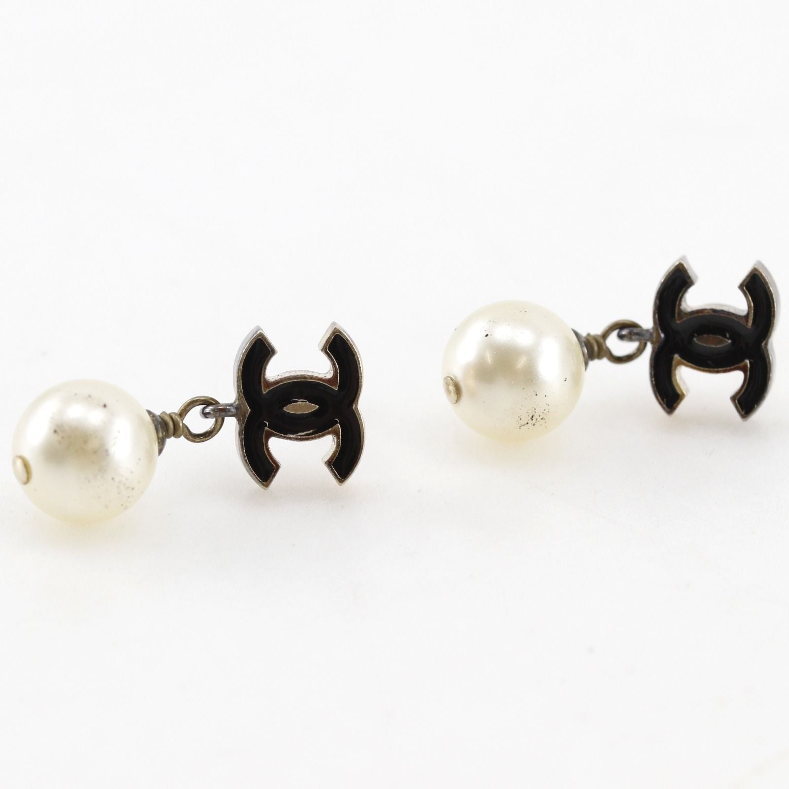 Chanel CC Logo Gold Plated Faux Pearl Black Earrings — view 4
