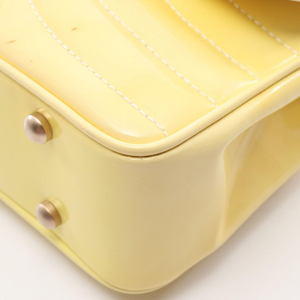 Chanel Shoulder Bag Stitch Yellow Patent Leather Chain — view 7