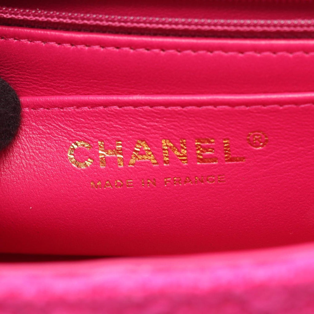 Chanel Shoulder Bag Mini Matelasse 20 Fuchsia Pink Leather Chain — view 4