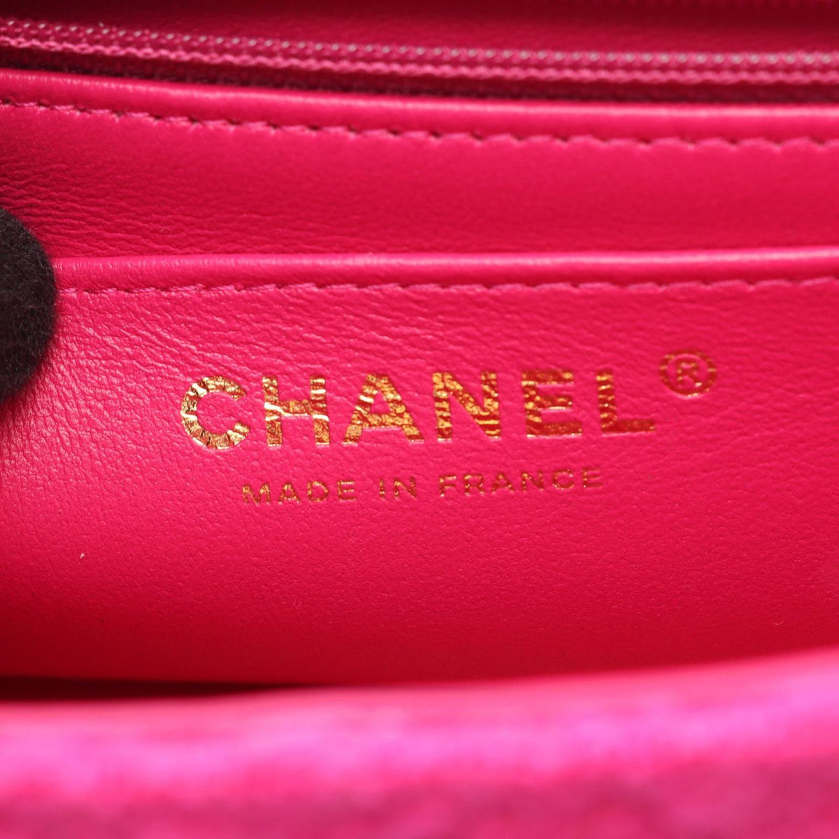 Chanel Shoulder Bag Mini Matelasse 20 Fuchsia Pink Leather Chain — view 4