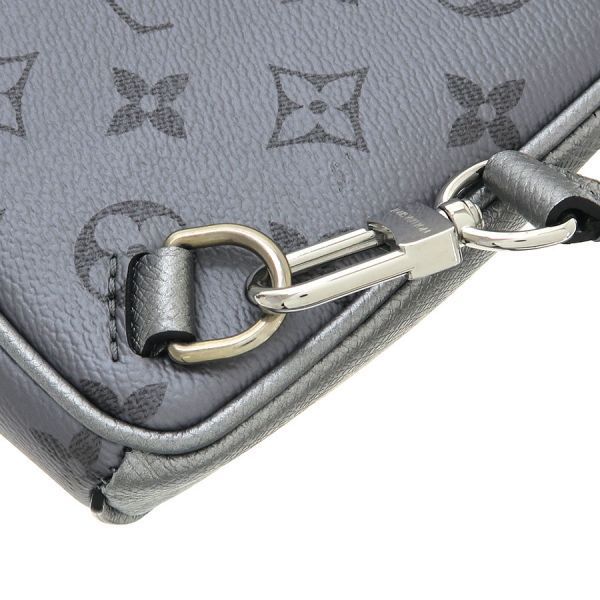 Louis Vuitton Taiga Taigarama Outdoor Sling — view 8