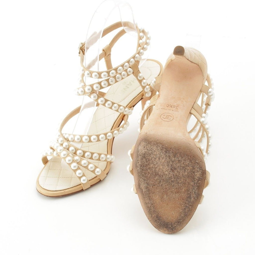 Chanel Leather Pearl CC Logo Strap Quilted Sandals Beige — view 5