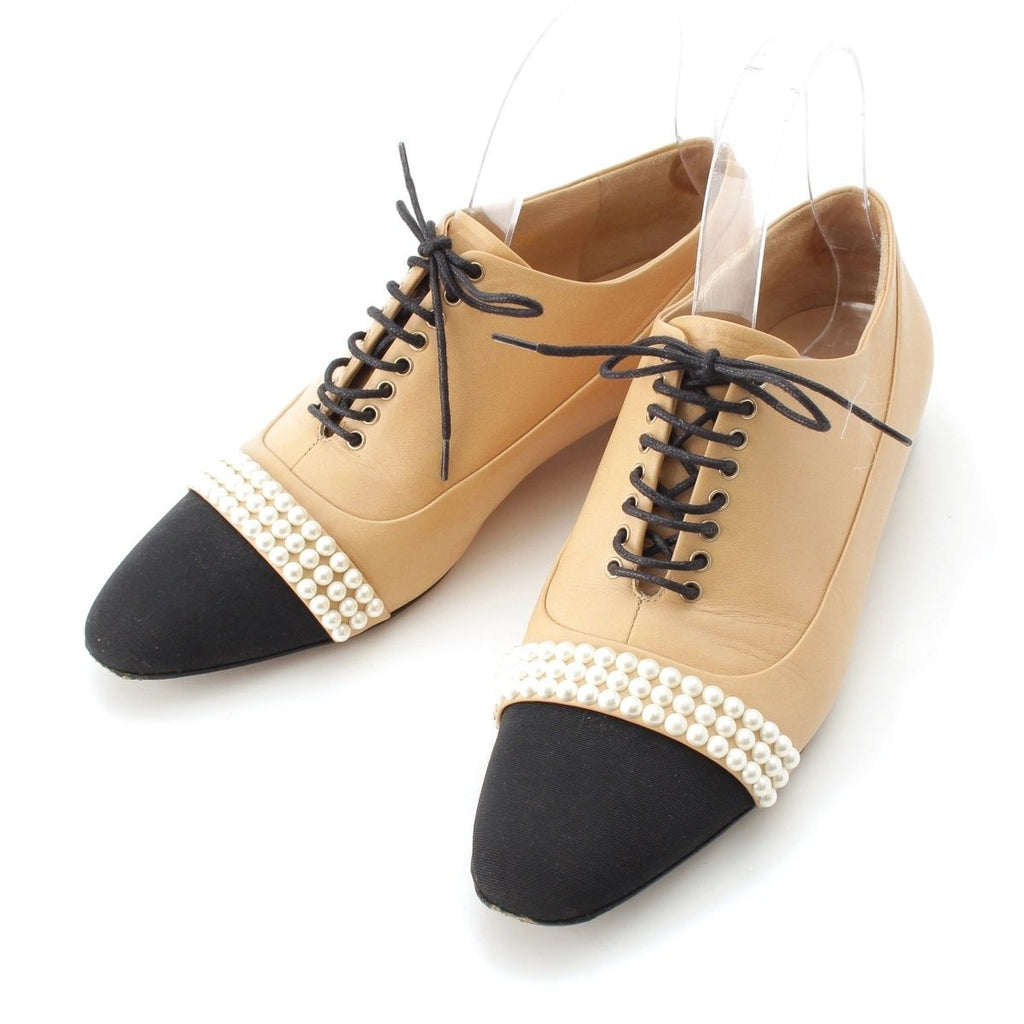 Chanel Leather Pearl CC Logo Loafers Beige Black