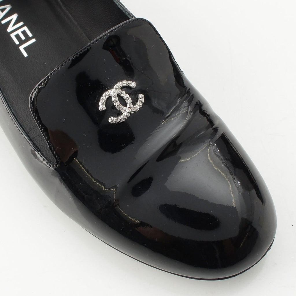 Chanel Pearl Patent Leather CC Logo Loafers Black — view 6