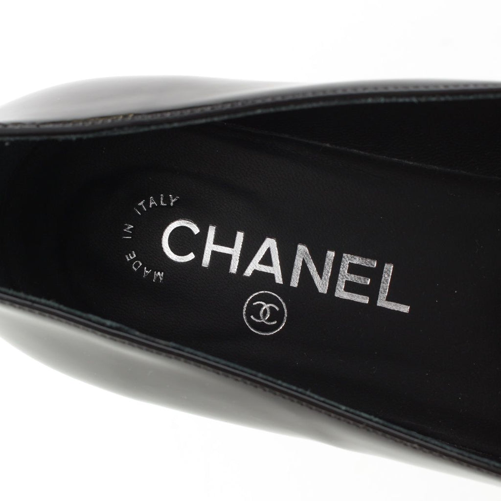 Chanel Pearl Patent Leather CC Logo Loafers Black — view 7
