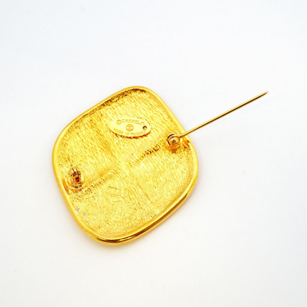 Chanel Brooch Vintage Quilted Diamond Gold Plated — view 7