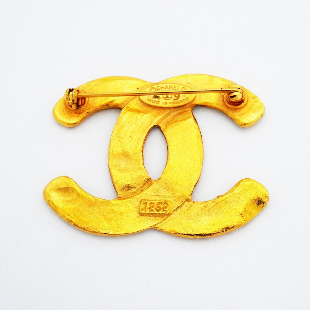 Chanel Brooch Vintage CC Logo Gold Plated — view 5