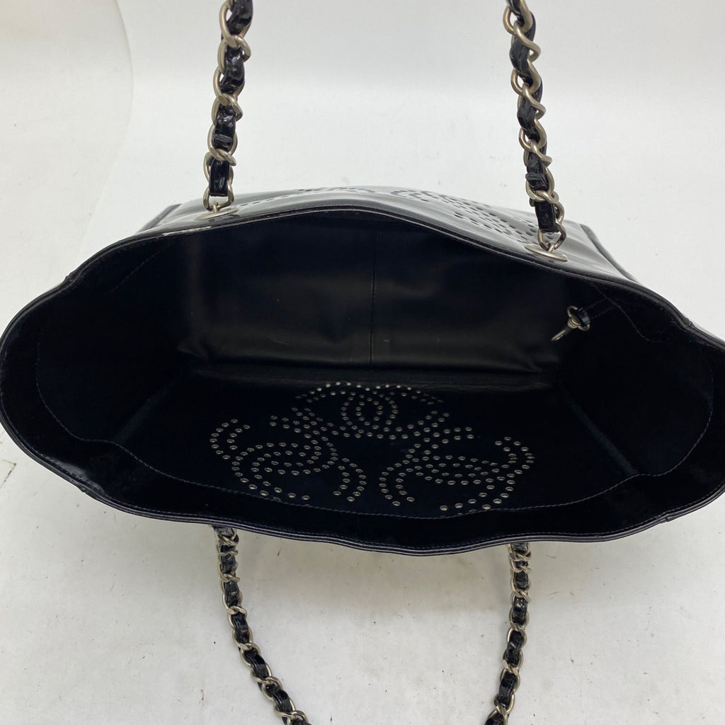 Chanel Tote CC Logo Black Perforated Leather Chain Business — view 8