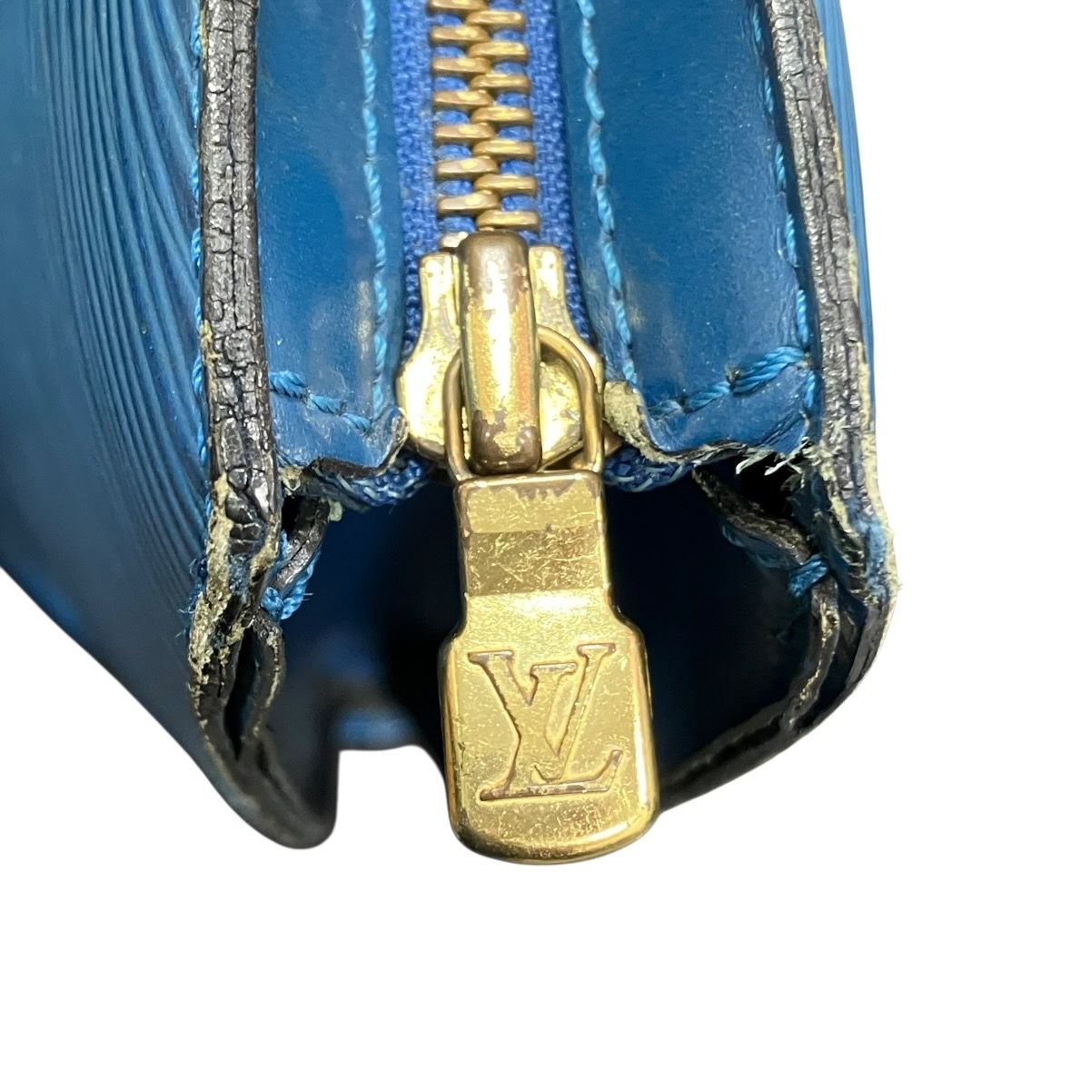 Louis Vuitton Saint Jacques Epi Shoulder — view 9