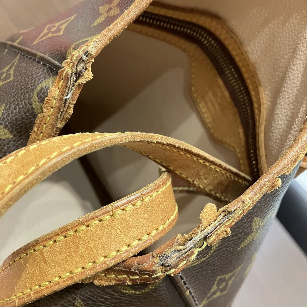 Louis Vuitton Monogram Shoulder Bag Canvas — view 8