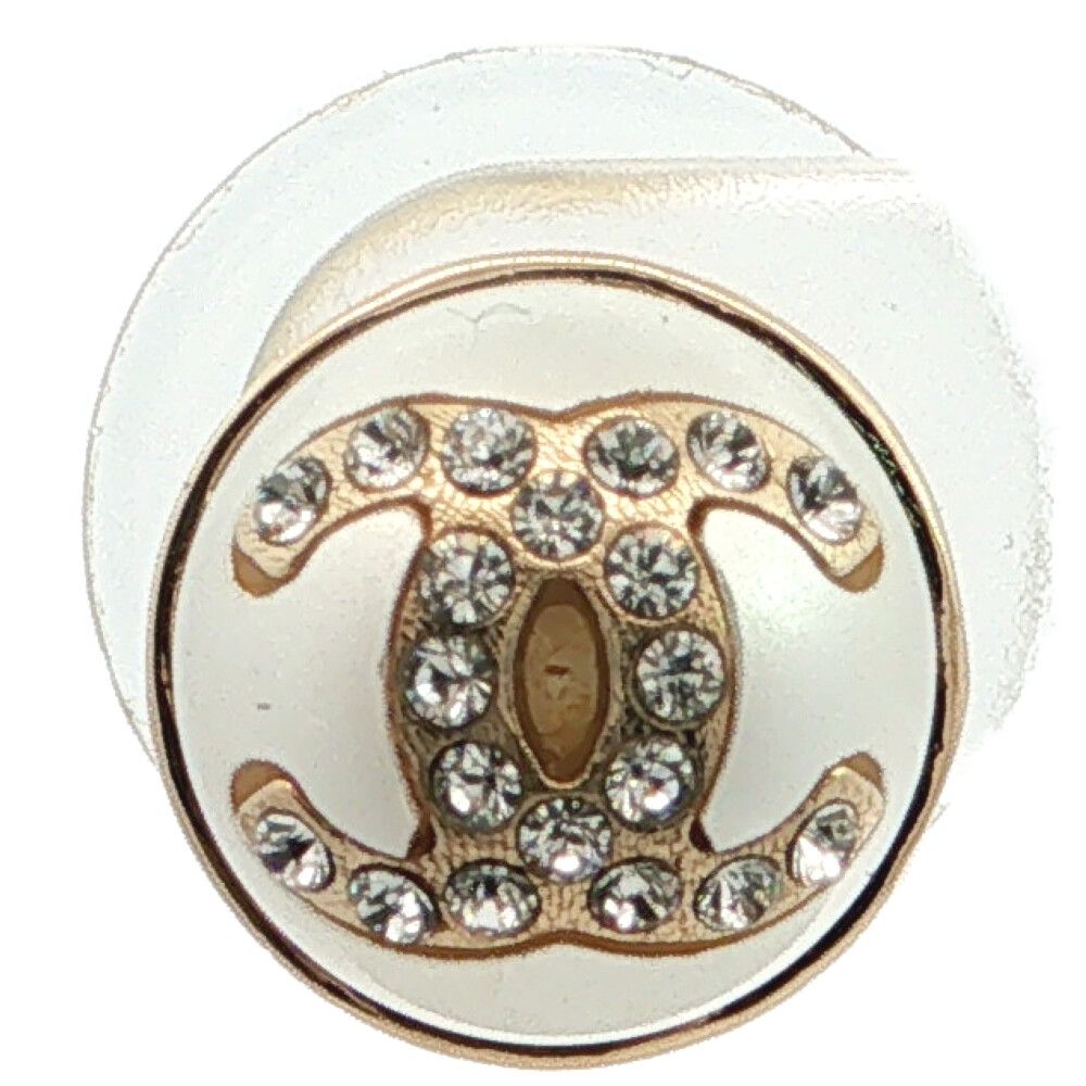 Chanel CC Logo Single Costume Stud Faux Pearl Earrings Alloy Gold