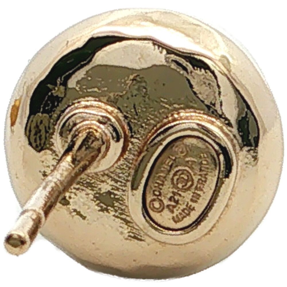 Chanel CC Logo Single Costume Stud Faux Pearl Earrings Alloy Gold — view 4