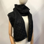 Louis Vuitton Etole LV Timeless Scarf Cashmere Black Gold — view 2