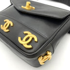 Chanel Waist Bag Triple CC Logo Leather Black — view 7