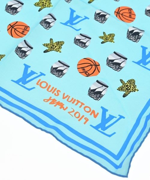 Louis Vuitton Bandana Scarf — view 2