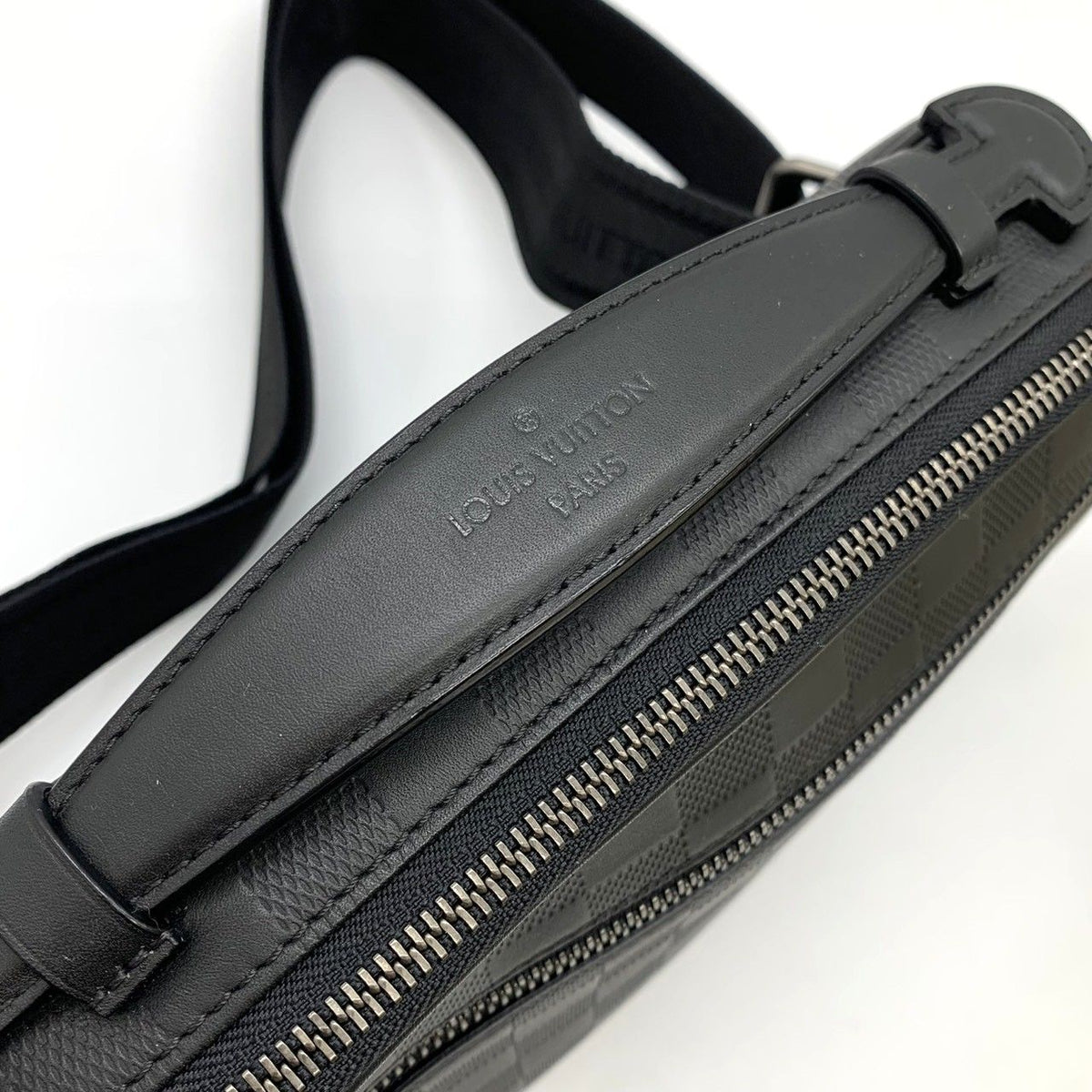 Louis Vuitton Ambler Belt Bag Leather Damier Infini Black — view 6