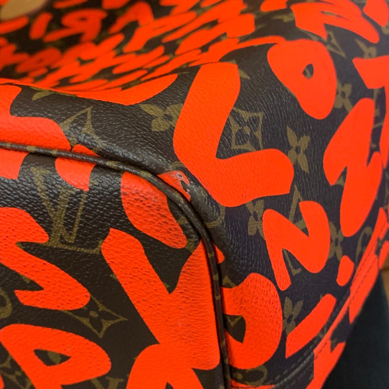 Louis Vuitton Neverfull GM Tote Shoulder Bag Monogram Graffiti Orange — view 9