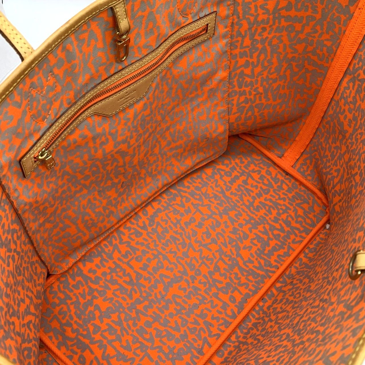 Louis Vuitton Neverfull GM Tote Shoulder Bag Monogram Graffiti Orange — view 6