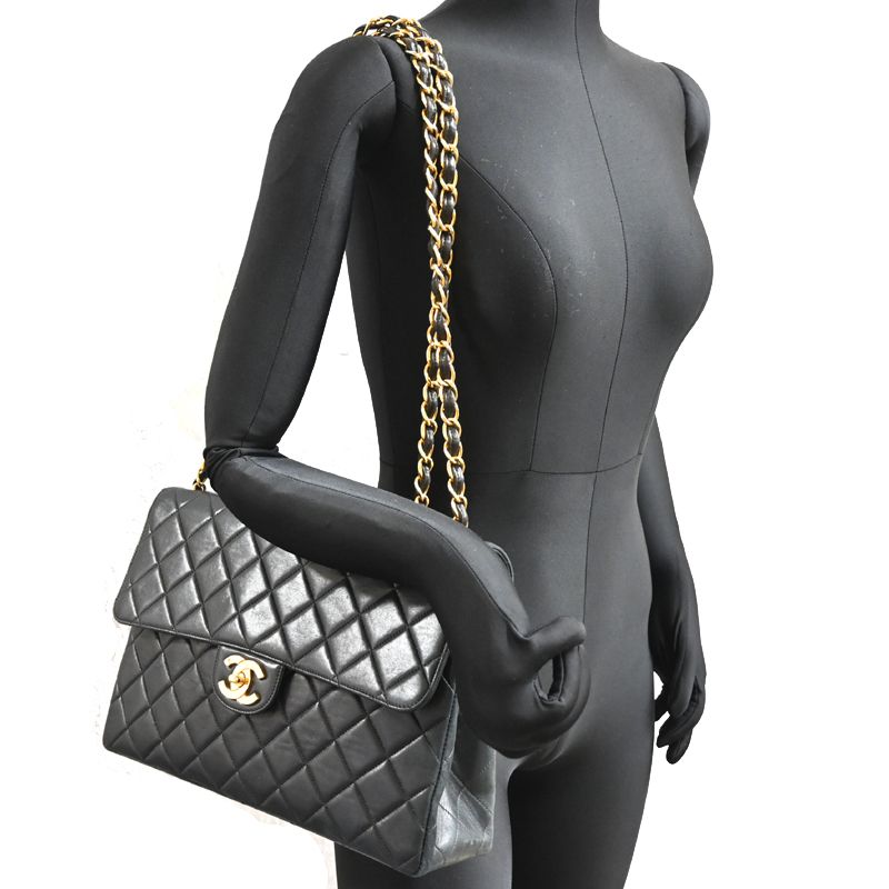 Chanel Shoulder Bag Black — view 9