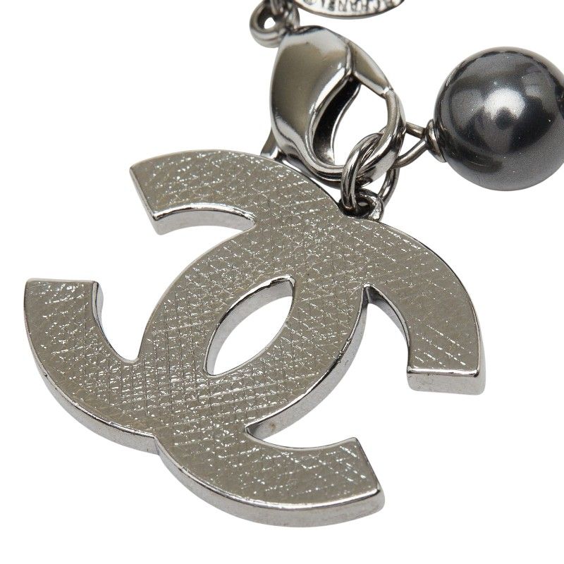 Chanel CC Logo Bracelet Silver — view 3