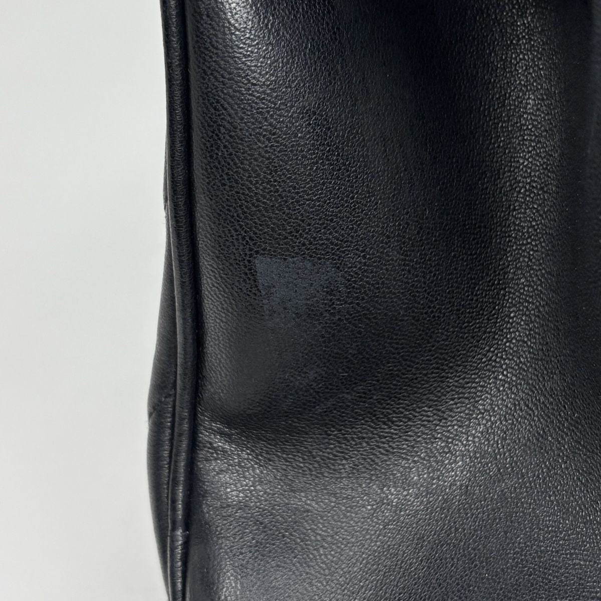 Chanel Stitch Handbag Blanc CC Logo Leather Black — view 6