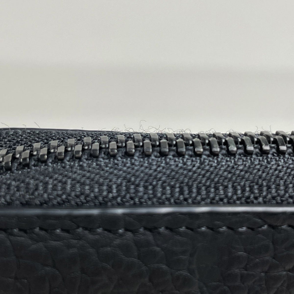 Louis Vuitton Zippy Wallet Horizontal Zip Around Taurillon Noir — view 5