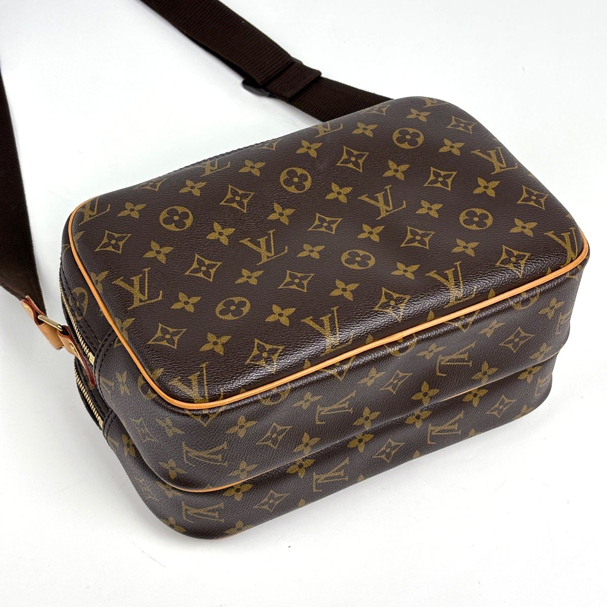 Louis Vuitton Reporter PM Shoulder Bag Monogram Brown — view 2
