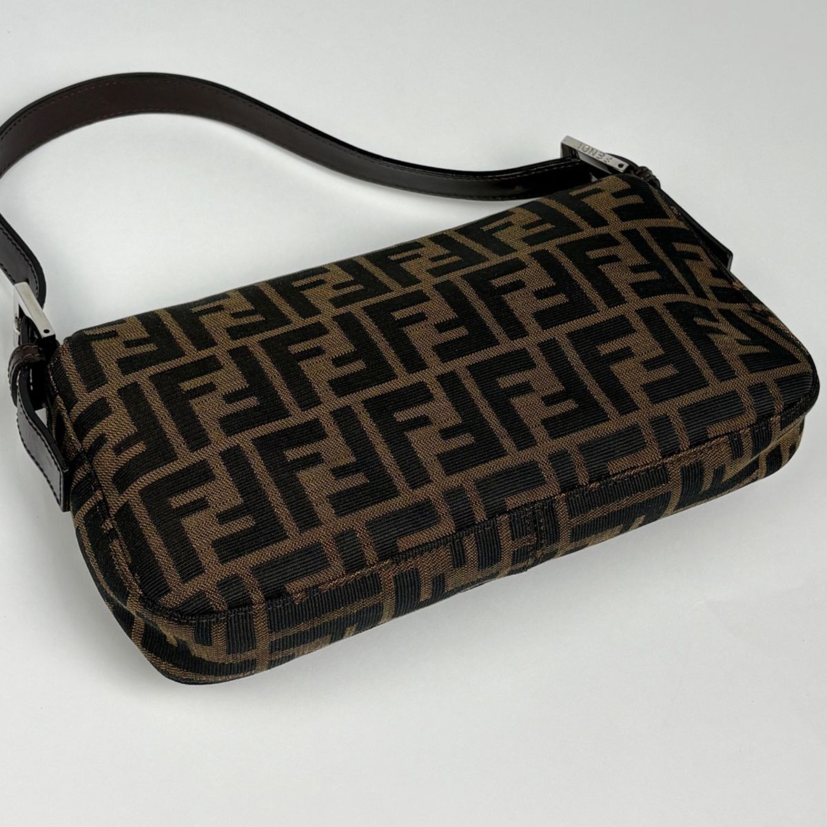 Fendi Zucca Pattern Mamma Baguette Shoulder Bag Canvas Brown — view 2