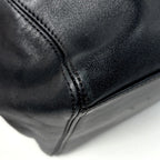 Chanel CC Logo Tote Leather Black — view 3