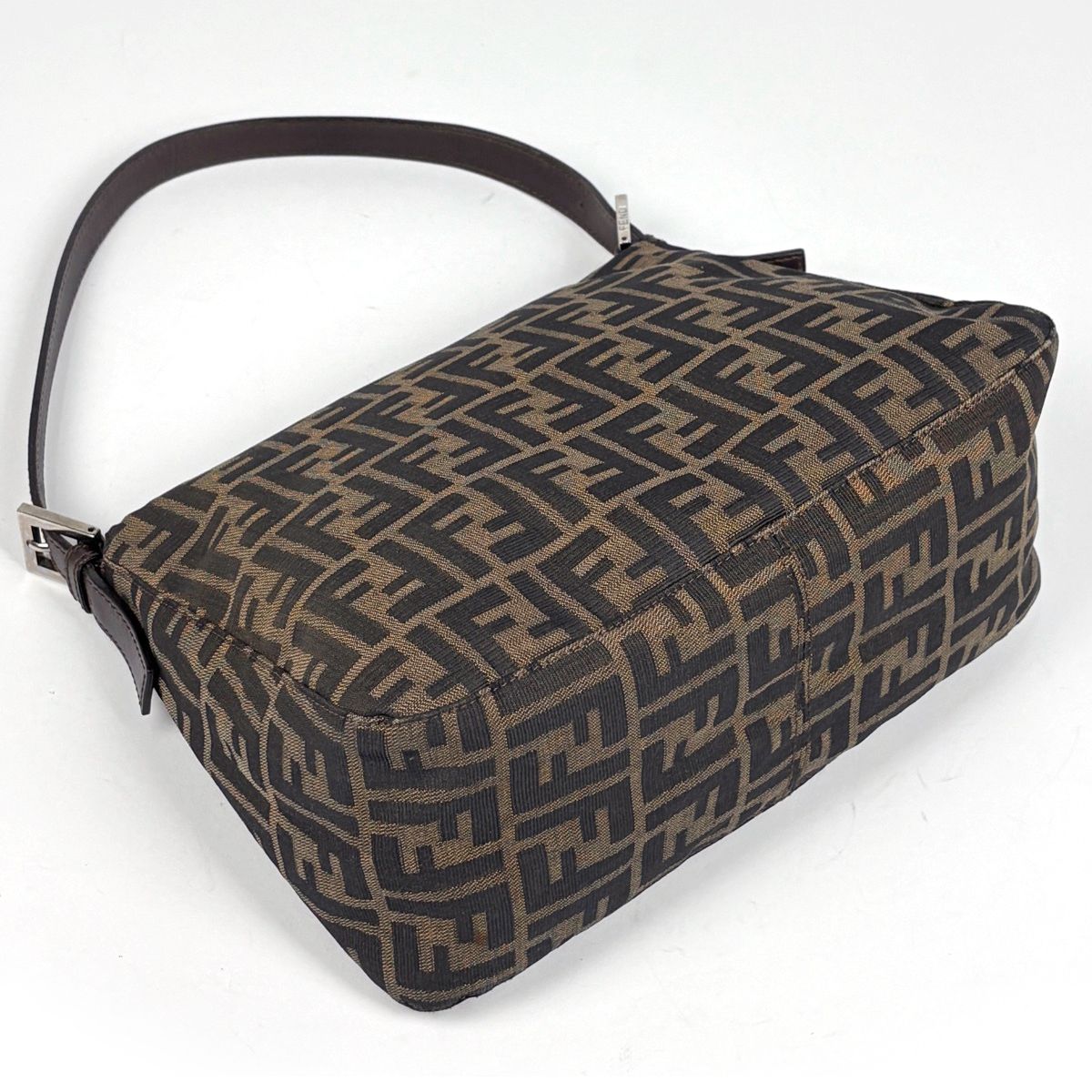 Fendi Zucca Pattern Shoulder Bag Mamma Baguette Canvas Brown — view 2