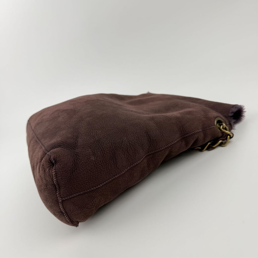 Chanel Shoulder Bag Shearling Suede Bordeaux Gold Vintage — view 8
