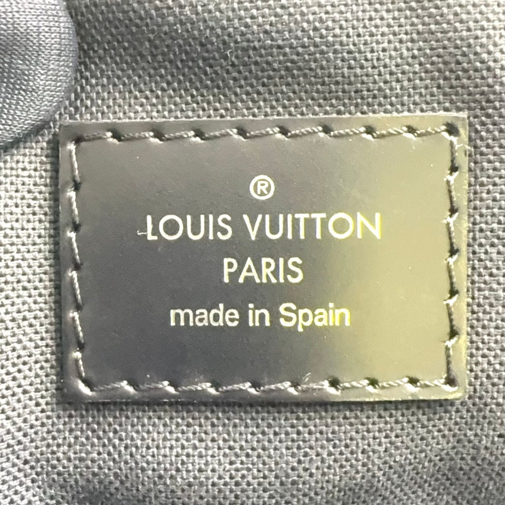 Louis Vuitton District Damier Graphite Leather Black Shoulder Bag Silver — view 4