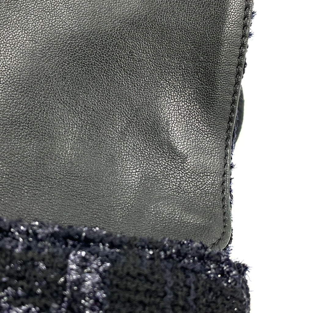 Chanel CC Logo Tweed Leather Gray Black Chain Shoulder Bag Gold — view 8