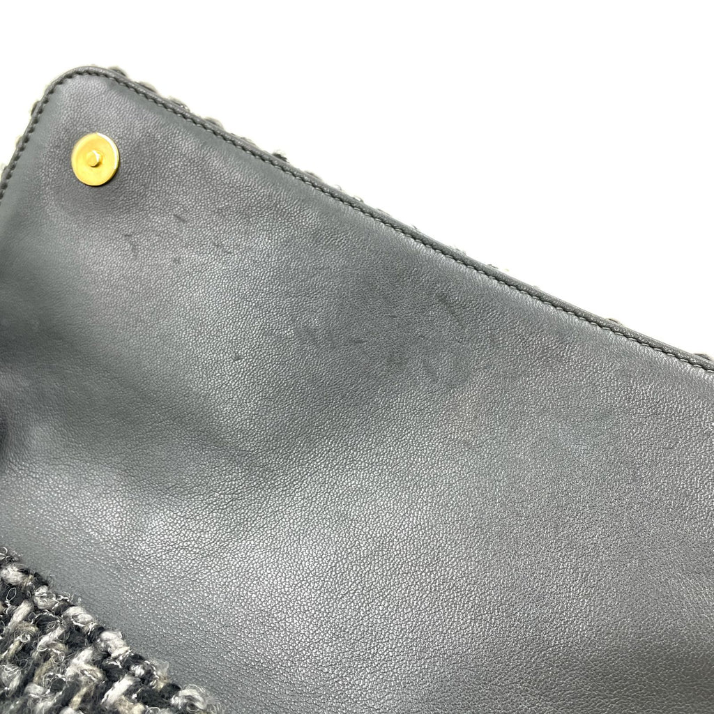 Chanel CC Logo Tweed Leather Gray Black Chain Shoulder Bag Gold — view 6