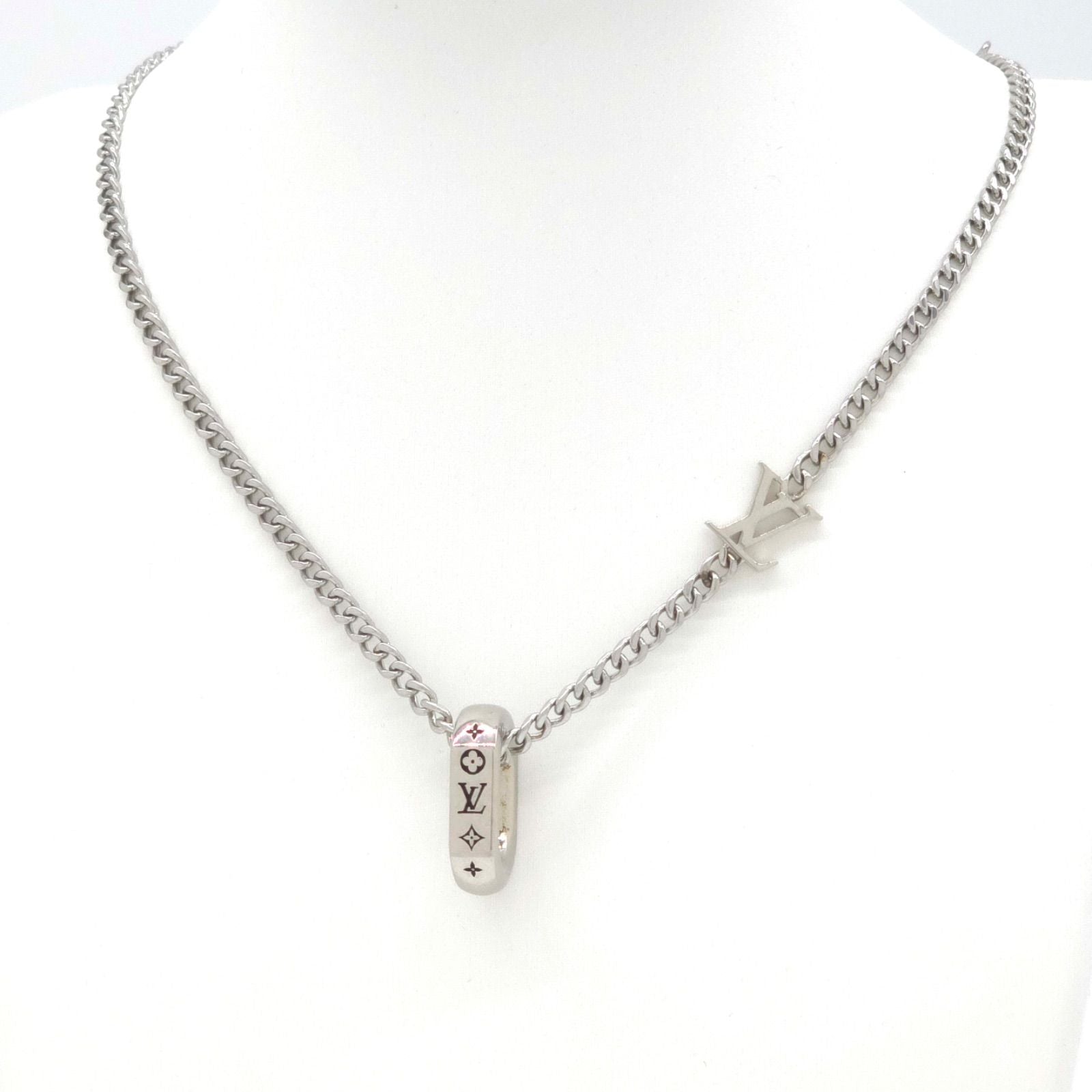 Louis Vuitton Monogram Chain Pendant 55.6 cm Palladium