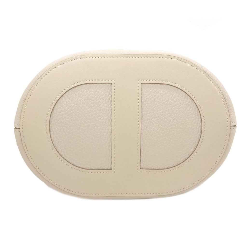 Hermes in the Loop 18 Gold Handbag Taurillon Clemence — view 4