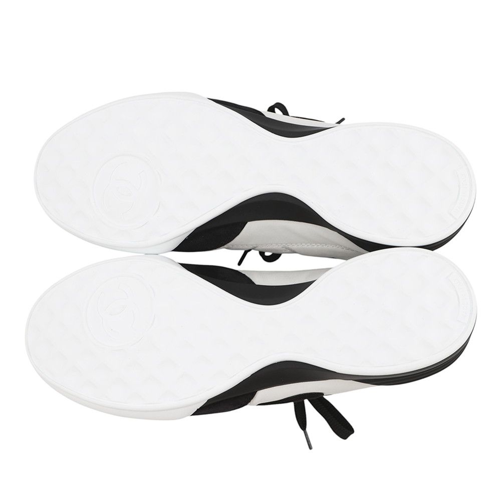 Chanel Sneakers CC Logo Quilted Leather Suede 38 Shoes White Black — view 4